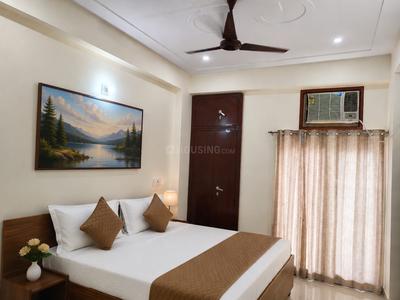 Bedroom Image of 190 Sq.ft 1 RK Apartment / Flat for rent in Sector 128 Noida for Rs. 18000