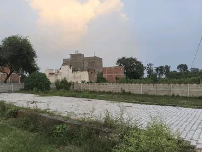 Image of 900 Sq.ft Residential Plot / Land for sale in Dhoom Manikpur, Greater Noida for Rs. 2900000