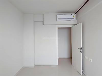 Bedroom Image of 1020 Sq.ft 2 BHK Apartment / Flat for rent in Rustomjee Azziano, Thane West Thane for Rs. 45000