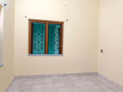 Bedroom Image of 1000 Sq.ft 3 BHK Independent House for rent in Paschim Putiary Kolkata for Rs. 15000