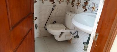 Image of 1850 Sq.ft 3 BHK Apartment / Flat for rent in Sector 23 Dwarka, New Delhi for Rs. 40000
