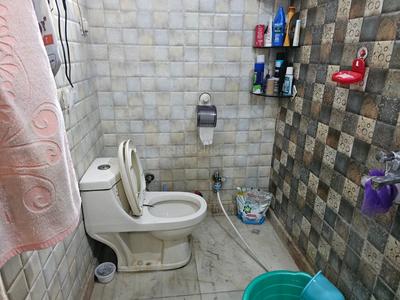 Bathroom Image of 1200 Sq.ft 3 BHK Builder Floor for sale in Ramesh Nagar New Delhi for Rs. 15000000