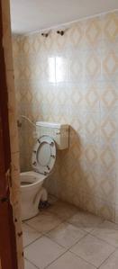Bathroom Image of 1045 Sq.ft 2 BHK Apartment / Flat for sale in Bhoiguda Secunderabad for Rs. 5500000