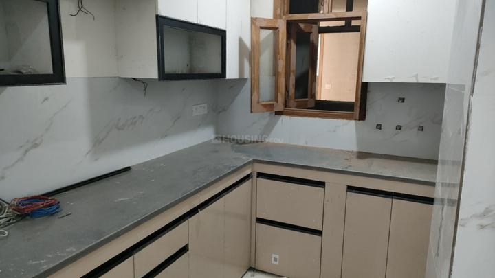 PRIME FLOOR Main Image 1