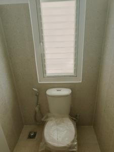 Bathroom Image of 638 Sq.ft 1 BHK Apartment / Flat for rent in City of Joy, Thirumazhisai Chennai for Rs. 20000