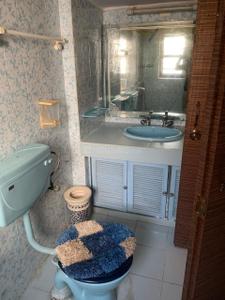 Image of 1085 Sq.ft 2 BHK Apartment / Flat for sale in Juhu, Mumbai for Rs. 45000000