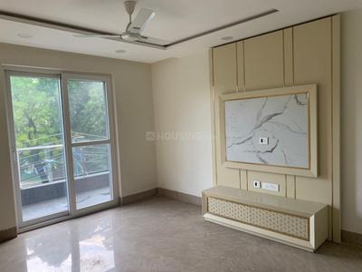 Bedroom Image of 2230 Sq.ft 3 BHK Builder Floor for sale in Shalimar Bagh New Delhi for Rs. 55000000