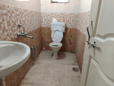 Bathroom Image of 680 Sq.ft 1 BHK Apartment / Flat for sale in Undri Pune for Rs. 2700000