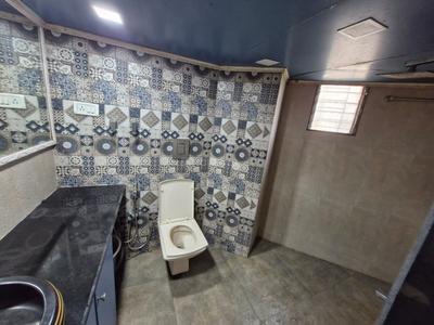 Bathroom Image of 1150 Sq.ft 3 BHK Apartment / Flat for rent in Neelkanth Valley, Ghatkopar East Mumbai for Rs. 124000