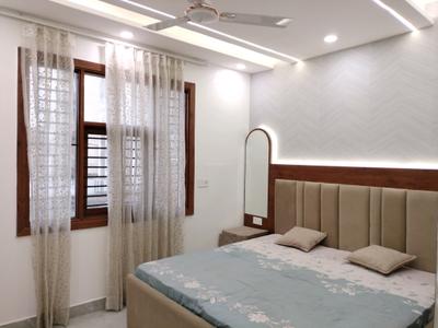 Bedroom Image of 1500 Sq.ft 4 BHK Builder Floor for sale in Chandra Park New Delhi for Rs. 14500000
