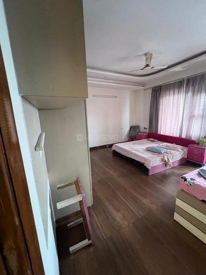 PARK FACING PROPERTY Main Image 1