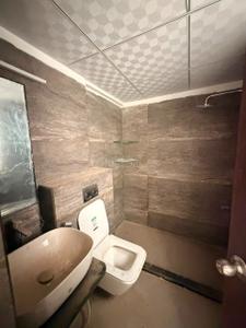 Bathroom Image of 1050 Sq.ft 3 BHK Apartment / Flat for rent in Royal KP Stellar, Kondhwa Pune for Rs. 35000