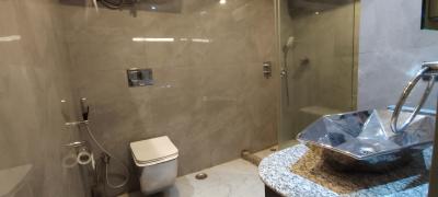 Bathroom Image of 3100 Sq.ft 3 BHK Apartment / Flat for sale in Ballygunge Kolkata for Rs. 60000000