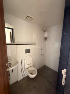 Image of 900 Sq.ft 2 BHK Apartment / Flat for rent in Lodha Amara, Kolshet, Thane for Rs. 46000