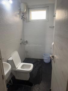 Bathroom Image of 3000 Sq.ft 3 BHK Apartment / Flat for rent in Bandlaguda Jagir Hyderabad for Rs. 65000