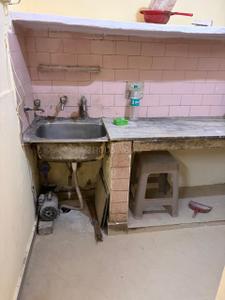 Kitchen Image of 550 Sq.ft 1.5 BHK Builder Floor for rent in DDA LIG Flats Pocket E, Dilshad Garden New Delhi for Rs. 20000