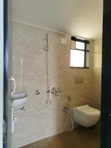 Common Bathroom Image of 915 Sq.ft 2 BHK Apartment / Flat for sale in Imperial Splendora, Vasai East Vasai for Rs. 6000000