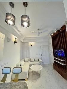 Bedroom Image of 610 Sq.ft 1 RK Apartment / Flat for rent in Purvanchal Royal City Phase 2, Chi V Greater Noida for Rs. 27000