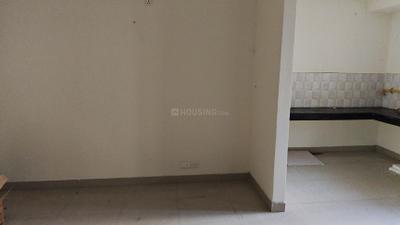 Living Room Image of 840 Sq.ft 2 BHK Apartment / Flat for rent in Aditya Urban Homes Phase 1A, Bamheta Village Ghaziabad for Rs. 11500