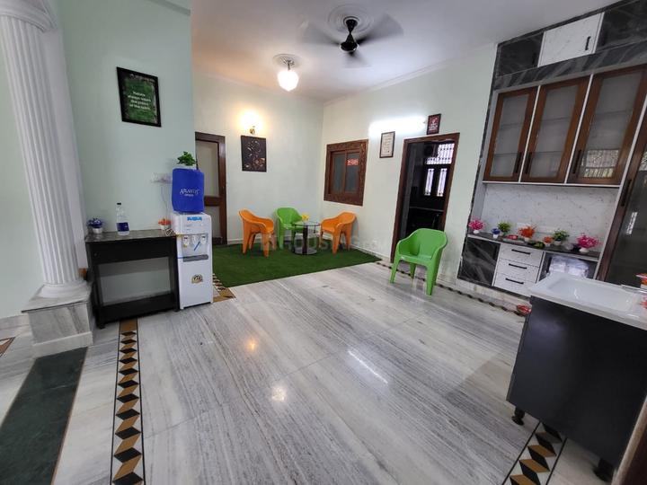 Hall Image of Luxury stay  in Sector 62, Noida