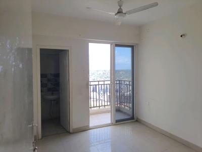 Bedroom Image of 740 Sq.ft 3 BHK Apartment / Flat for rent in Signature Global Golf Green, Sector 79 Gurgaon for Rs. 12000
