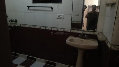 Image of 1850 Sq.ft 3 BHK Apartment / Flat for rent in Amrapali Vaishali, Vaishali, Ghaziabad for Rs. 40000