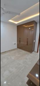 Bedroom Image of 1000 Sq.ft 3 BHK Builder Floor for rent in Vikaspuri New Delhi for Rs. 40000