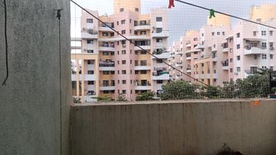 Living Room Image of 1000 Sq.ft 2 BHK Apartment / Flat for rent in Magarpatta Iris, Magarpatta City Pune for Rs. 32000