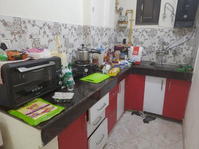 Kitchen Image of 800 Sq.ft 2 BHK Builder Floor for rent in Mayur Vihar Phase 1 New Delhi for Rs. 24000