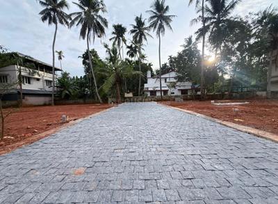 Image of 435 Sq.ft Residential Plot / Land for sale in Vyttila, Kochi for Rs. 1350000