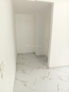 Bedroom Image of 1800 Sq.ft 3 BHK Apartment / Flat for rent in Patparganj New Delhi for Rs. 50000