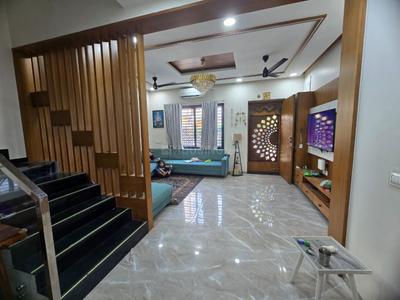 Hall Image of 4500 Sq.ft 4 BHK Villa for rent in Ganesh Exotica Bungalows, Vaishno Devi Circle Ahmedabad for Rs. 140000