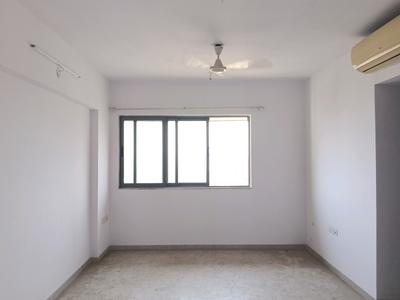 Living Room Image of 1000 Sq.ft 2.5 BHK Apartment / Flat for sale in Lodha Splendora, Kasarvadavali Thane for Rs. 11000000