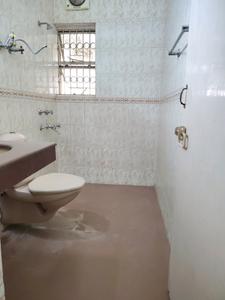 Common Bathroom Two Image of 1700 Sq.ft 3 BHK Apartment / Flat for sale in DDA D3 and D4 Vasant Kunj, Vasant Kunj New Delhi for Rs. 45000000