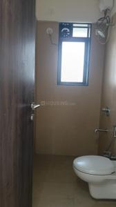 Bathroom Image of 1200 Sq.ft 3 BHK Apartment / Flat for rent in Runwal Sanctuary, Mulund West Mumbai for Rs. 80000