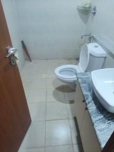 Bathroom Image of 1340 Sq.ft 2.5 BHK Apartment / Flat for rent in Bhartiya Nikoo Homes 4, Tirumanahalli Bengaluru for Rs. 52000
