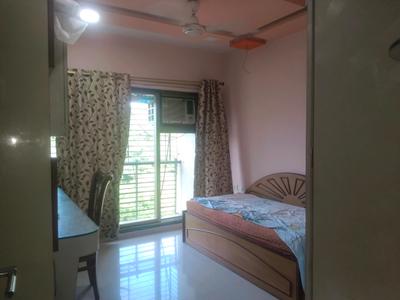 Bedroom Image of 1250 Sq.ft 2 BHK Apartment / Flat for sale in Lokhandwala Highland, Kandivali East Mumbai for Rs. 18000000