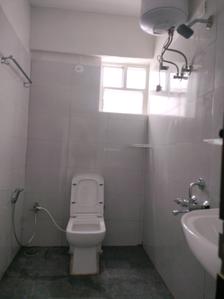 Common Bathroom Image of 1328 Sq.ft 2.5 BHK Apartment / Flat for rent in Chikkanekkundi Bengaluru for Rs. 31500
