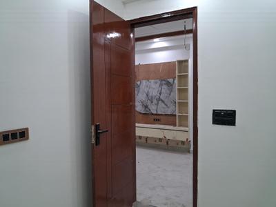 Bedroom Image of 1000 Sq.ft 2 BHK Apartment / Flat for sale in Sector 72 Noida for Rs. 3800000