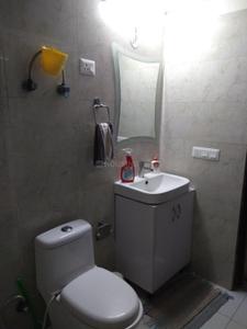 Bathroom Image of 1440 Sq.ft 3 BHK Apartment / Flat for sale in Sethi Max Royal, Sector 76 Noida for Rs. 16900000
