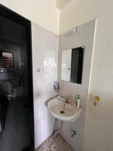 Bathroom Image of 610 Sq.ft 1 BHK Builder Floor for rent in Wadarvadi Pune for Rs. 22000