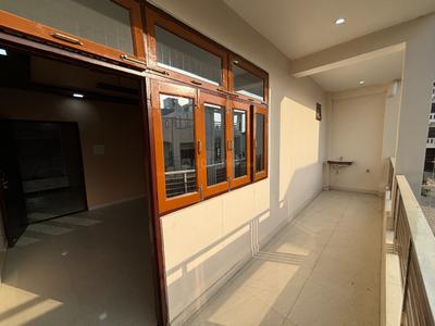 Balcony Image of 4200 Sq.ft 8 BHK Independent House for sale in Susuwahi Varanasi for Rs. 30000000