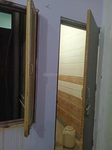 Bathroom Image of 713 Sq.ft 2 BHK Apartment / Flat for rent in Sector 38 Rohini New Delhi for Rs. 7500