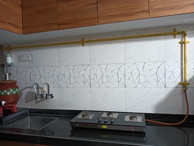 Kitchen Image of 750 Sq.ft 1 BHK Apartment / Flat for sale in Narotam Nagar Surat for Rs. 3500000