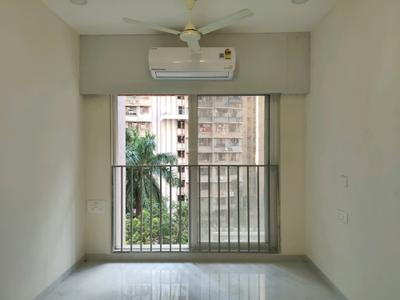 Living Room Image of 600 Sq.ft 2 BHK Apartment / Flat for rent in Swastik Platinum, Vikhroli East Mumbai for Rs. 52000