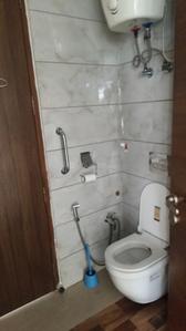 Image of 2600 Sq.ft 4 BHK Apartment / Flat for rent in Sector 23 Dwarka, New Delhi for Rs. 80000