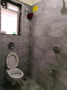 Common Bathroom Image of 400 Sq.ft 1 BHK Apartment / Flat for sale in Jogeshwari East Mumbai for Rs. 10500000