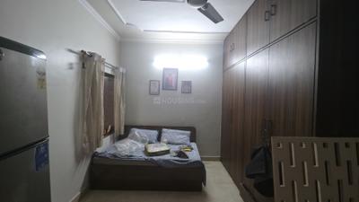 Bedroom Image of 650 Sq.ft 2 BHK Apartment / Flat for rent in Pitampura New Delhi for Rs. 32000