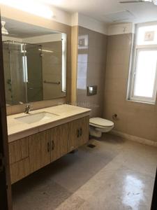 Bathroom Image of 3900 Sq.ft 4 BHK Independent House for sale in DLF Phase 2, DLF Phase 2 Gurgaon for Rs. 140000000