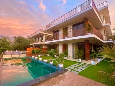 Image of 5600 Sq.ft 6 BHK Villa for sale in Karjat, Thane for Rs. 40000000